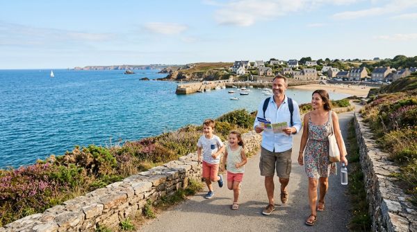 Découvrez le Monde en Toute Simplicité grâce aux Chèques Vacances : Optimisez Vos Séjours à l'Étranger !